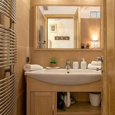 Apartment Casa Ferret. Nel Cuore Di *