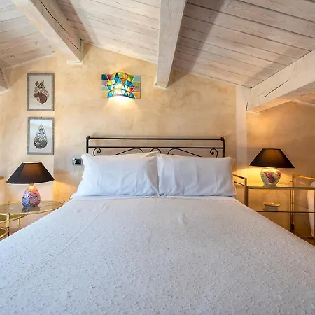 Casa Ferret. Nel Cuore Di